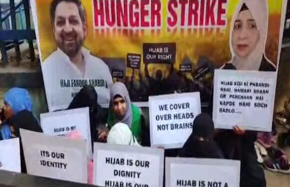 गोरेगावमधील कॉलेजमध्ये बुरखाबंदी; बुरखाबंदी हटवण्यासाठी विद्यार्थ्यांचं आंदोलन!