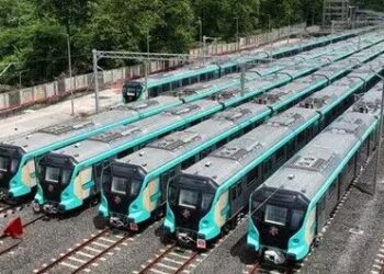 मुंबईकरांसाठी आनंदाची बातमी! थर्टीफर्स्ट सेलिब्रेशनसाठी ‘ॲक्वालाईन’ रात्रभर प्रवाशांच्या सेवेत धावणार