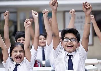 शालेय विद्यार्थ्यांसाठी खुशखबर; ५ जानेवारीपर्यन्त शाळांना सुट्टी!