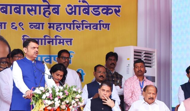 समाजाला समानतेकडे नेणारा संविधानाचा प्रकाशपथ! – मुख्यमंत्री देवेंद्र फडणवीस