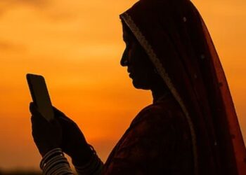 २६ जानेवारीपासून महिलांना स्मार्टफोन वापरण्यास बंदी!