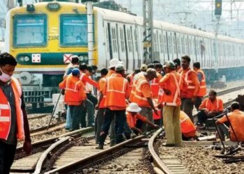 महिन्याभराच्या ब्लॉकनंतर कांदिवली–बोरिवली सहावा ट्रॅक सुरू!