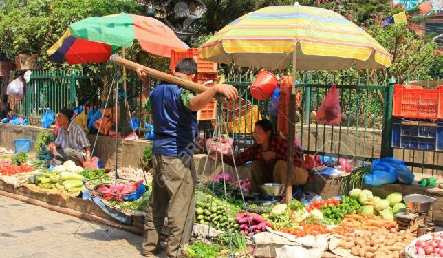 बांग्लादेशी फेरीवाल्यांना हटवण्याच्या पार्श्वभूमीवर होणार मुंबईतील सर्व फेरीवाल्यांच्या कागदपत्रांची कडक तपासणी