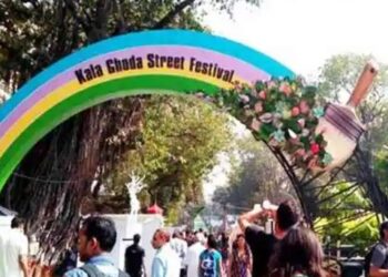 काळा घोडा कला महोत्सवाला महानगरपालिकेच्या शाळांतील विद्यार्थ्यांचा उत्साहाने सहभाग!
