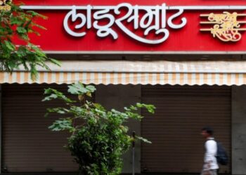 आखाती युद्धामुळे लालबागची अस्मिता संकटात! गॅस टंचाईमुळे प्रसिद्ध ‘लाडू सम्राट’चे शटर डाऊन!