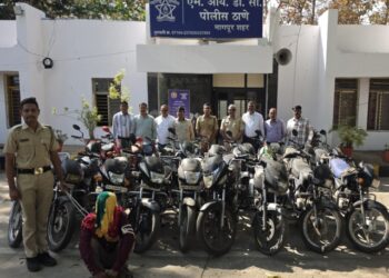 एमआयडीसी पोलिसांची मोठी कामगिरी; चोरट्यांचा १८ दुचाकी चोरण्याचा ‘प्लॅन’ फसला!