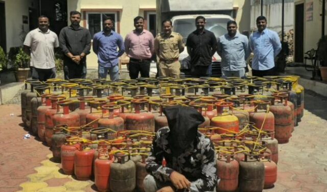 पुण्यात गॅसचा काळाबाजार उघड; ११३ सिलिंडर जप्त, एकाला अटक
