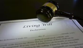 मृत्यूपत्रात आता ‘इच्छा मृत्यू’चाही समावेश! मरणोन्मुख रुग्णांना सन्मानाने निरोप घेण्याचा मार्ग मोकळा; राज्य सरकारचा मोठा निर्णय