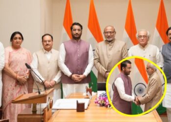 हुबेहूब अजितदादांसारखा लूक अन् तीच स्टाईल; पार्थ पवारांनी घेतली खासदारकीची शपथ!