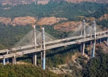 मुंबई-पुणे एक्सप्रेसवे ‘मिसिंग लिंक’ १ मेपासून सुरू; पहिल्या टप्प्यात अवजड वाहनांना बंदी!