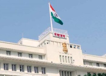 मंत्र्यांसोबत फक्त एकाच व्यक्तीस परवानगी; मंत्रालयात प्रवेशासाठी कडक नियम लागू