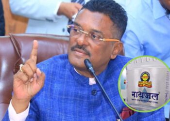 प्रताप सरनाईकांचा दणका! १५ रुपयांत ‘नाथजल’ न विकल्यास थेट परवाना रद्द करण्याचा इशारा