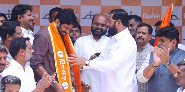 बच्चू कडूंचा शिंदे गटात प्रवेश; विधान परिषदेसाठी उमेदवारी!