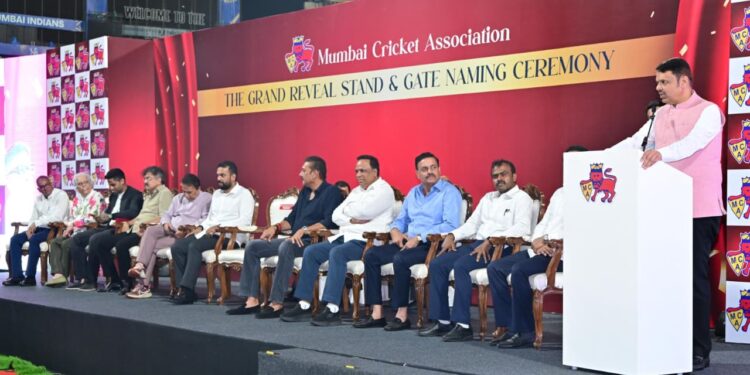 वानखेडेवर इतिहासाला सलाम! क्रिकेट दिग्गजांच्या नावाने स्टँड आणि गेटचे नामकरण; मुख्यमंत्र्यांकडून क्रिकेटवीरांचा गौरव