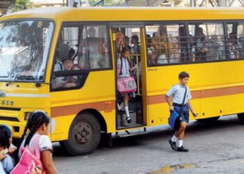 स्कूल बसच्या आगाऊ वसुलीला बसणार चाप; शासनाचे महत्त्वाचे पाऊल