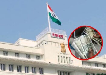 सरकारी कर्मचाऱ्यांची चांदी! पगाराची ५० टक्के रक्कम पेन्शन म्हणून मिळणार