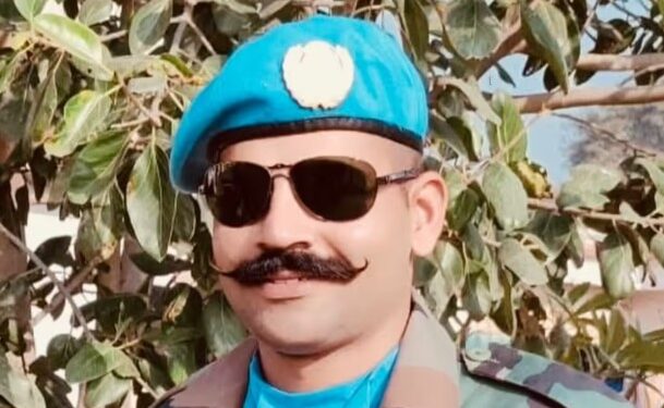 १७ दिवसांच्या बाळाच्या डोक्यावरून हरपलं वडिलांचं छत्र; जवान सुनील कुमार यांना अश्रुपूर्ण निरोप!