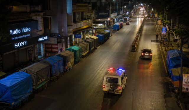 पुण्यात रात्री १० नंतर खाऊ गल्ल्या, हातगाड्या बंद; पोलीस आयुक्तालयाचा कडक निर्णय!