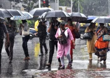 मुंबईत मुसळधार पावसाचे पुनरागमन; हवामान खात्याकडून २४ तासांचा ‘अलर्ट’!