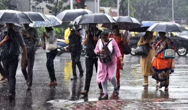 मुंबईत मुसळधार पावसाचे पुनरागमन; हवामान खात्याकडून २४ तासांचा ‘अलर्ट’!