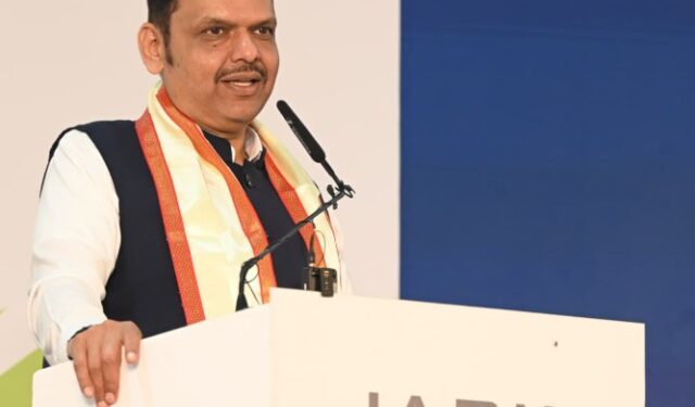 बुलेट ट्रेनने मुंबई – पुणे ४८ मिनिटांत; महाराष्ट्राला जागतिक पुरवठा साखळीचे केंद्र बनवणार – मुख्यमंत्री देवेंद्र फडणवीस