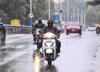 मुंबईत पावसाच्या सरींनी दिला दिलासा; मान्सूनपूर्व पावसामुळे वातावरणात गारवा