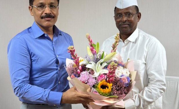 तुकाराम मुंढेंची बदली होणार नाही! सर्वपक्षीय आमदारांच्या मागणीनंतर नरहरी झिरवाळांचा शब्द