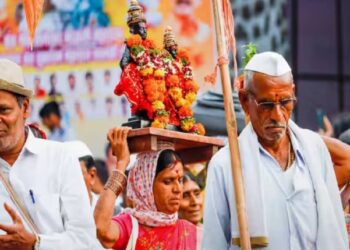 आषाढी एकादशीला यंदा ‘डिजिटल उपवास’! मोबाईल ऐवजी विठ्ठल नामस्मरणावर भर देण्याचे विश्वस्तांचे आवाहन
