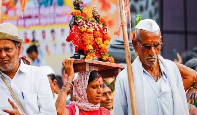 आषाढी एकादशीला यंदा ‘डिजिटल उपवास’! मोबाईल ऐवजी विठ्ठल नामस्मरणावर भर देण्याचे विश्वस्तांचे आवाहन