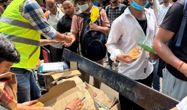 नागालँडच्या तरुणाची अनोखी मदत! जंतरमंतरवरील आंदोलनकर्त्यांसाठी दिली १५० पिझ्झांची ऑर्डर