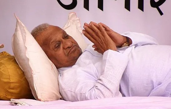 दिल्लीतील विद्यार्थी आंदोलनाला अण्णा हजारेंचा पाठिंबा!