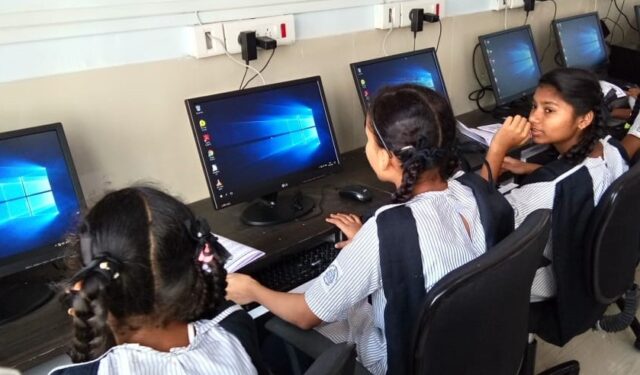 अहिल्यानगरच्या मुली डिजिटल होणार! जिल्हा प्रशासनाच्या पुढाकाराने ६००हून अधिक विद्यार्थिनींना मोफत ‘MS-CIT’ प्रशिक्षण