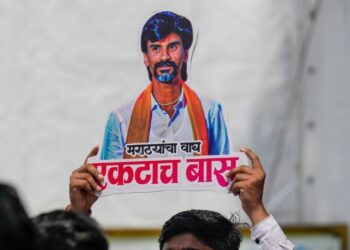 २८ ऑगस्टपर्यंत प्रमाणपत्रे द्या, अन्यथा २९ ऑगस्टपासून निर्णायक लढाई; मनोज जरांगेंचा सरकारला थेट इशारा