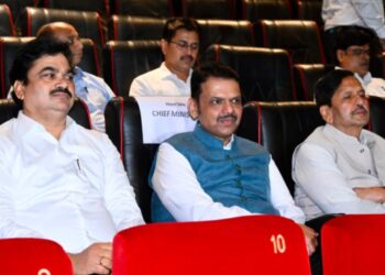 मुख्यमंत्र्यांच्या उपस्थितीत ‘पंढरपूर वारी आणि संतांच्या पाऊलखुणा’ माहितीपटाचा प्रीमियर