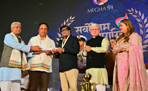 समाजासाठी कार्य करणाऱ्यांचा सन्मान म्हणजे राष्ट्रनिर्मितीची प्रेरणा – राज्यपाल जिष्णु देव वर्मा
