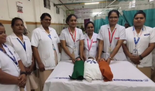 स्वातंत्र्यदिनी जन्मलेल्या चिमुकल्यांचे तिरंग्यात स्वागत; नाशिक जिल्हा रुग्णालयाचा कौतुकास्पद उपक्रम