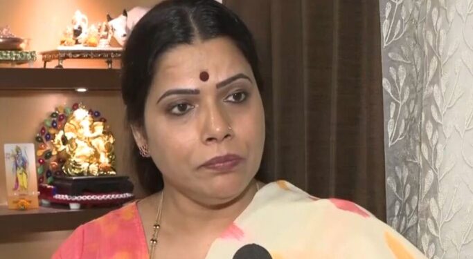 १५ ऑगस्टपूर्वी मुंबईत बॉम्बस्फोट घडवण्याची धमकी; महापौरांना आलेल्या धमकीच्या ई-मेलनंतर खळबळ!