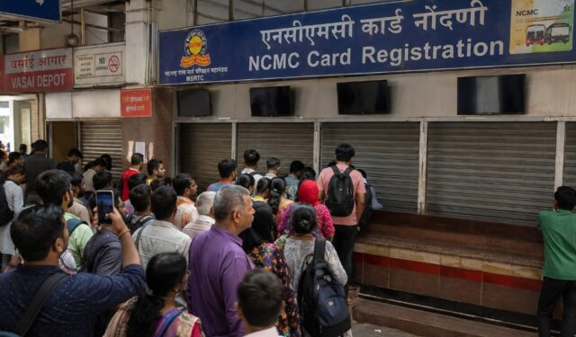 वसई डेपोमध्ये २ महिन्यांपासून नव्या कंत्राटदाराची प्रतीक्षा; NCMC कार्डांची नोंदणी ठप्प; प्रवासी संतप्त!
