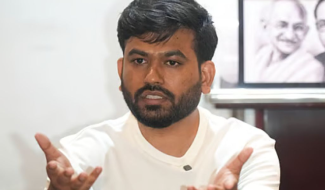 “सरकारी शाळा सुधारण्यासाठी काय केलं?”; देशातील सर्व शिक्षणमंत्र्यांना अभिजित दिपके यांचा थेट सवाल