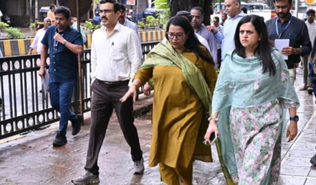 मुंबईत ‘पादचारी प्रथम’ अभियान; पदपथांवरील अतिक्रमणे १५ दिवसांत हटविणार
