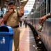 रेल्वे स्थानकांवर थुंकणे किंवा कचरा टाकणे पडणार महाग