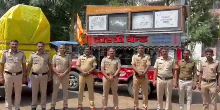 विसर्जन मिरवणुकीत दोन मंडळांत राडा; १६ जणांवर गुन्हे, डॉल्बी-बँडसह वाहने जप्त!