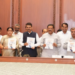 रुग्णांसाठी सर्व आरोग्य योजना एकाच ठिकाणी; मुख्यमंत्री फडणवीस यांच्या हस्ते ‘आरोग्यदायी महाराष्ट्र’ बुकचे प्रकाशन