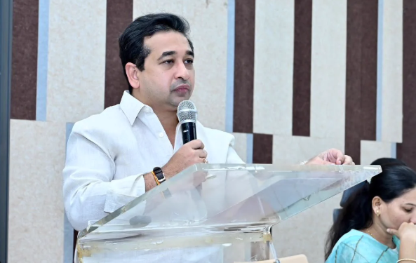 आंबा-काजू शेतीला आता AI तंत्रज्ञानाची जोड; पालकमंत्री नितेश राणेंच्या हस्ते ‘स्मार्ट शेती’चा शुभारंभ