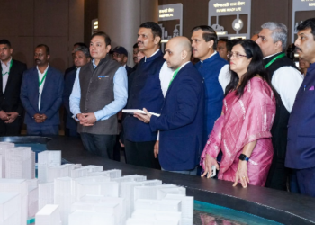 ‘धारावी एक्सपिरियन्स सेंटर’मुळे पुनर्विकासाबाबत विश्वास वाढेल; धारावीच्या भविष्यातील रूपाचे होणार दर्शन – मुख्यमंत्री फडणवीस